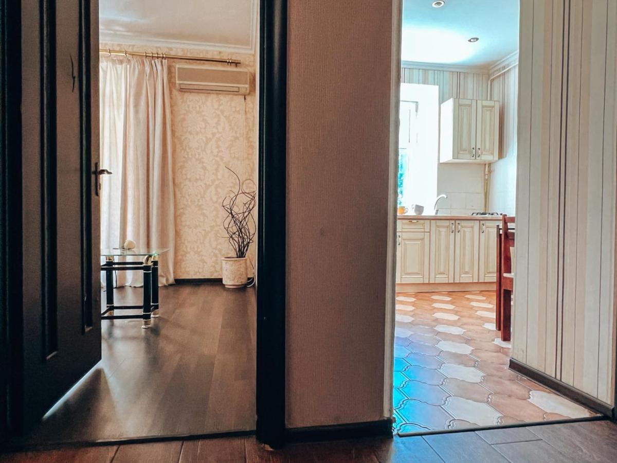 Квартира В Центре Крещатика Kyiv Exterior photo