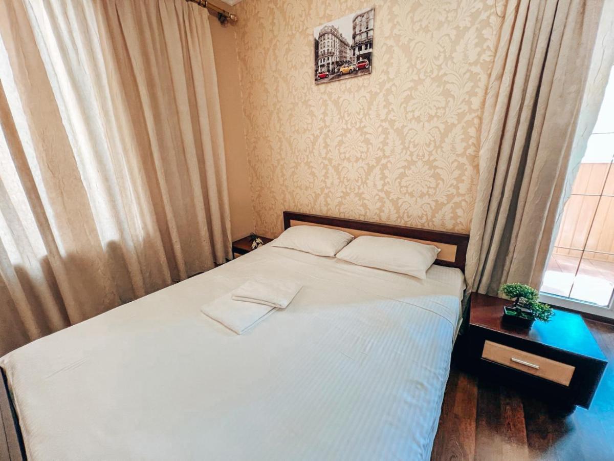Квартира В Центре Крещатика Kyiv Exterior photo